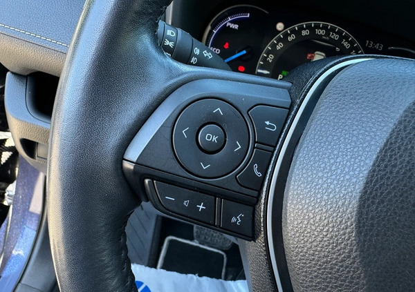 Toyota RAV4 cena 124999 przebieg: 79900, rok produkcji 2019 z Kobylin małe 781
